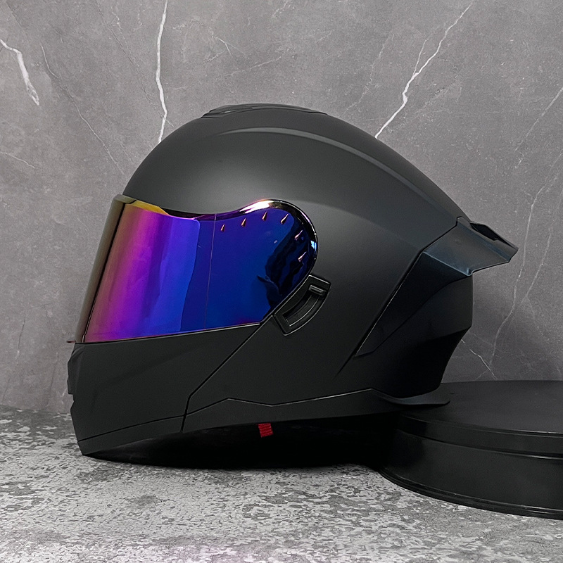 Casco LVS para hombres y mujeres cubierta completa casco de exposición de doble lente personalidad Bluetooth verano medio casco Four Seasons carreras de coches eléctricos