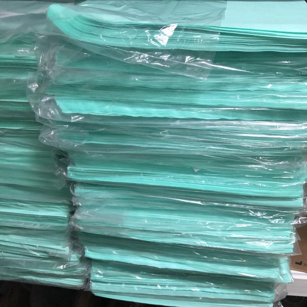 45g淋膜无纺布一次性床单