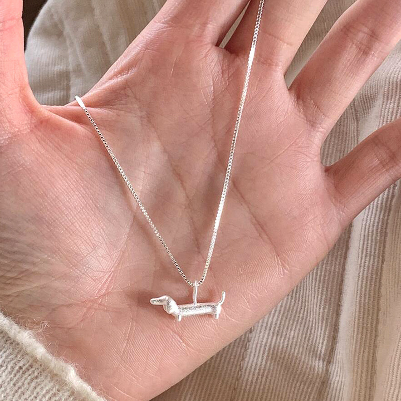 2026 Summer New Dachshund Dog Necklace, Summer New Niche Fashion High-End Puppy Pendant Jewelry Accessories