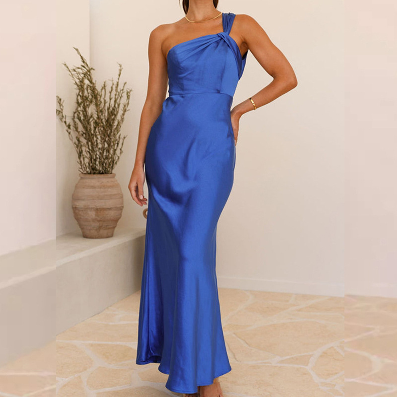 Sexy Backless Solid Color Dress