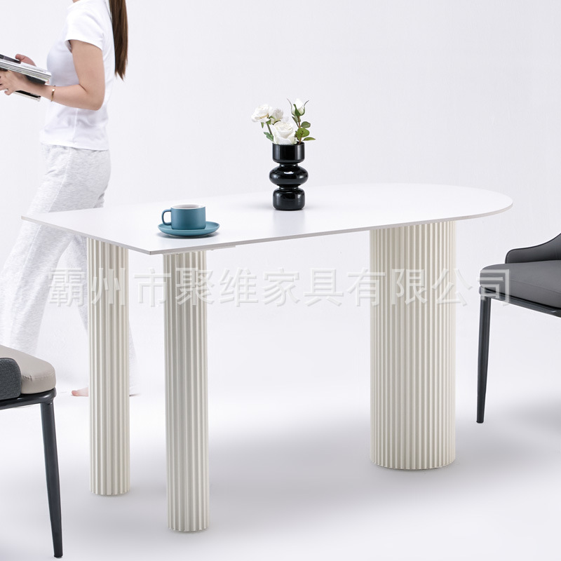Mesa de comedor de tabla de roca, pequeña casa de tipo isla, pequeña casa de tipo integrada, moderna y simple, mesa de comedor de pared de viento de crema doméstica