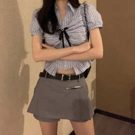 蓝色条纹韩系学院风衬衫女设计感小众夏季短款小个子收腰短袖上衣