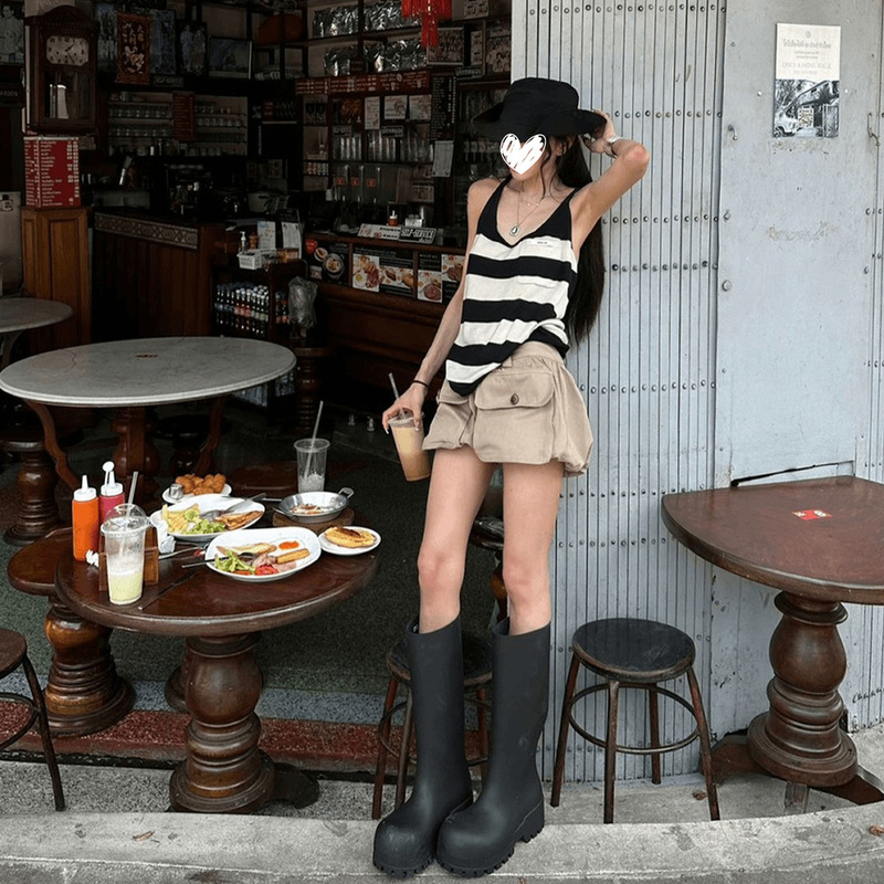 Korean Fashion Sexy Hottie Halter Neck Black and White Striped Tank Top Paired with Floral Shorts Versatile Slimming Set