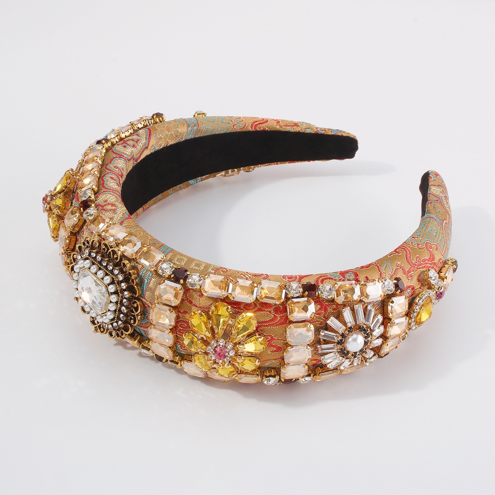 Retro Thick Sponge Embroidery Pearl Diamond Headband Wholesale Nihaojewelry display picture 8