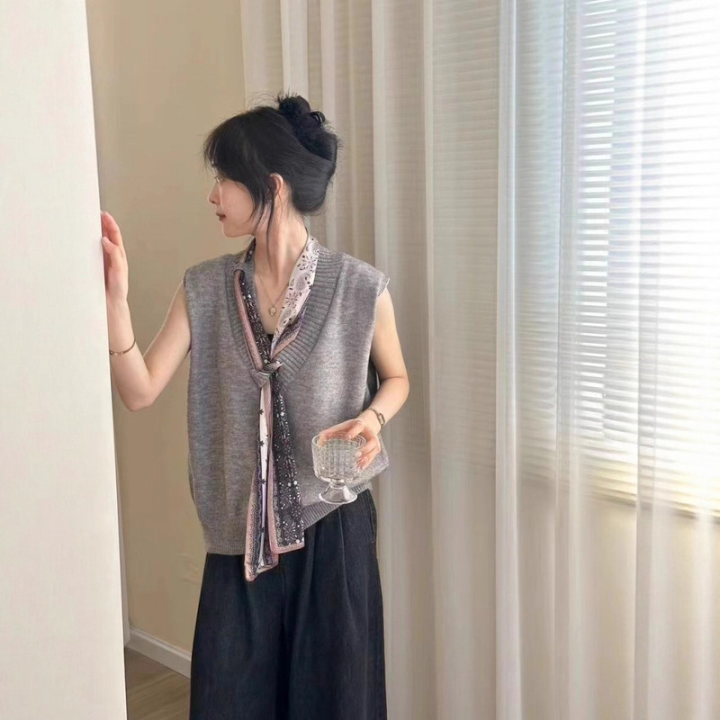 韩系v领纯色丝带针织马甲女2025秋冬季新款宽松百搭气质毛衣背心|undefined