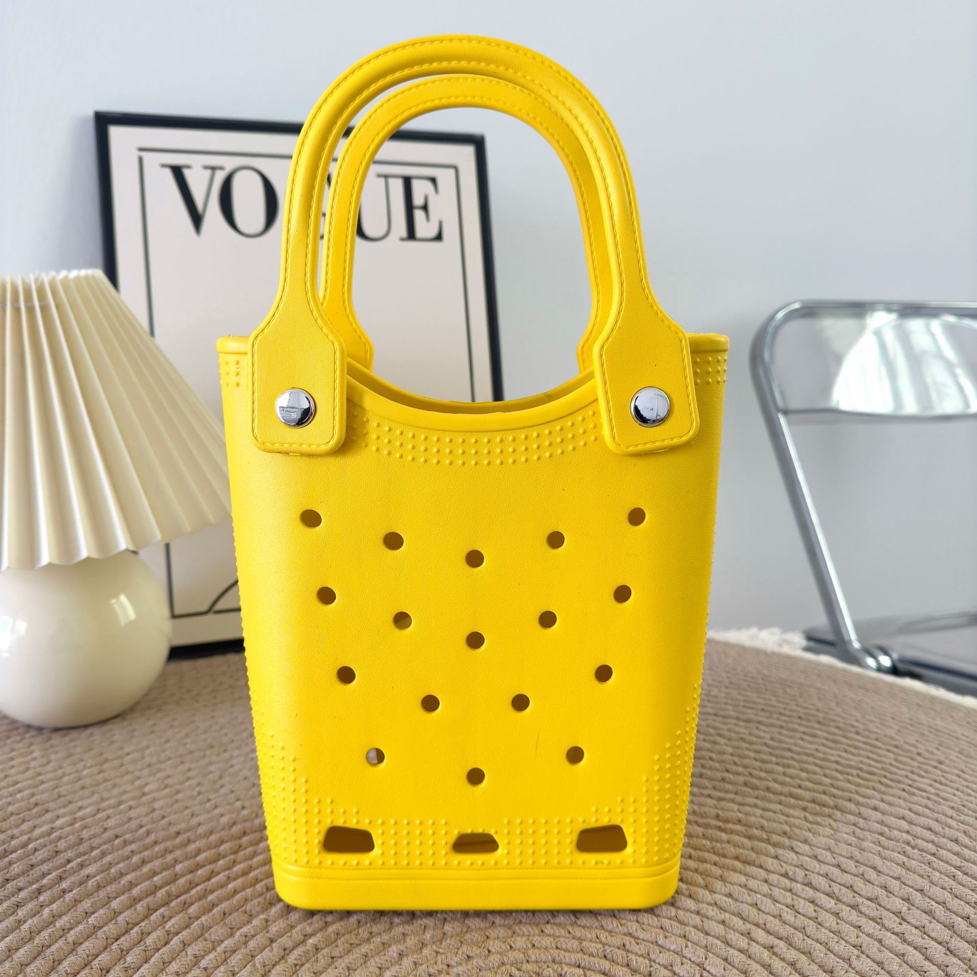 El nuevo bolso transfronterizo Eva Dongdong 100 se combina con el bolso decorado DIY dongdong, el bolso de dibujos animados, el nicho lleva el bolso de playa.