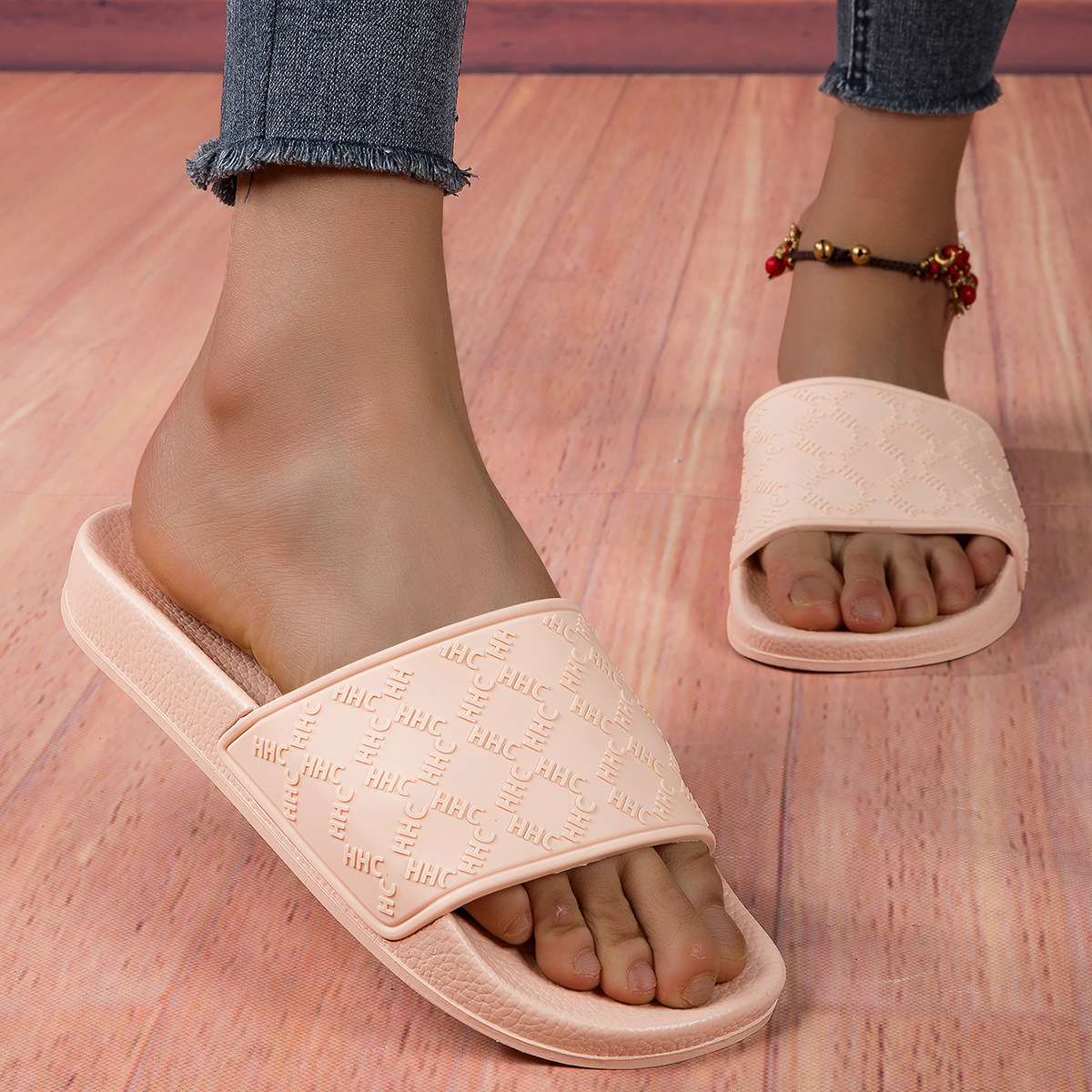 2025 verano nuevo estilo para hombres y mujeres sandalias de playa pareja al aire libre fondo suave moda antideslizante todo fósforo casual cómodo zapatillas