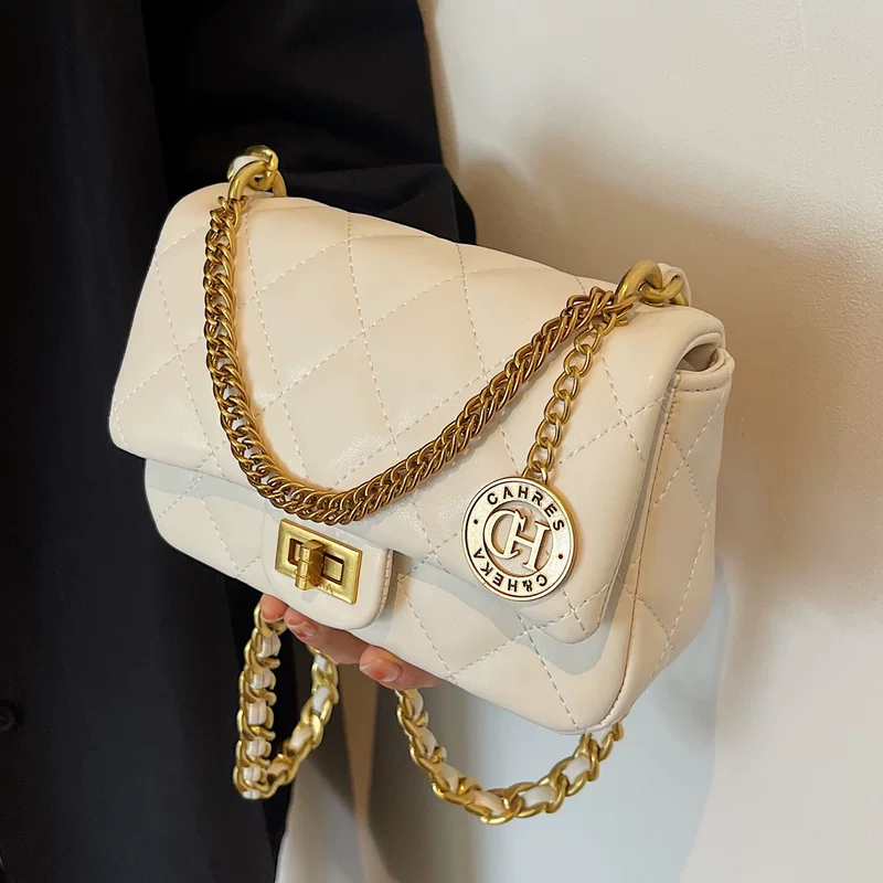 Summer one-shoulder bag with diamond pattern, Chanel style, 2023