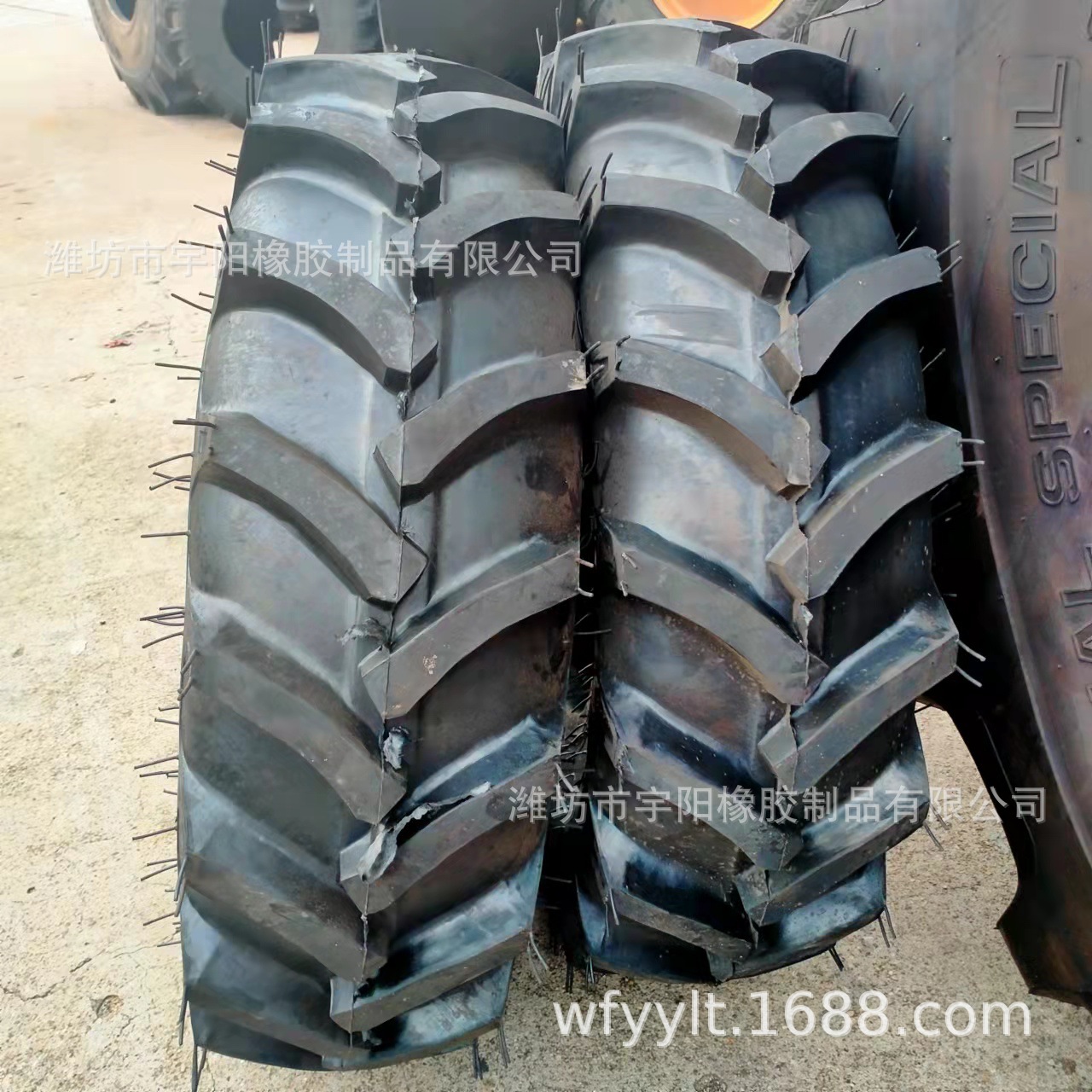 10.0/75-15.3 普通平花轮胎  人字胎  农用拖拉机轮胎