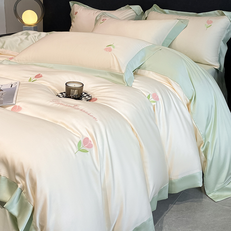 2025 verano lavado cama de seda de hielo juego de cuatro piezas sedoso sueño desnudo dormitorio de estudiantes ropa de cama de lujo ligero juego de tres piezas