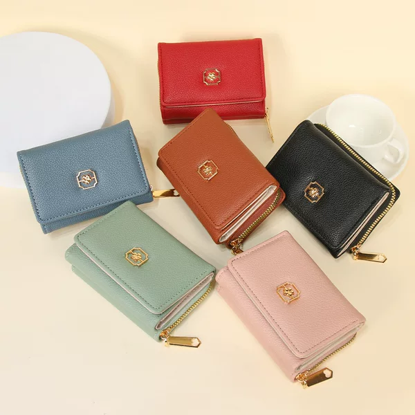 New Stylish Women's Short Wallet in Chanel Style, Practical and Multifunctional, with 70% off Zipper Coin Pockets