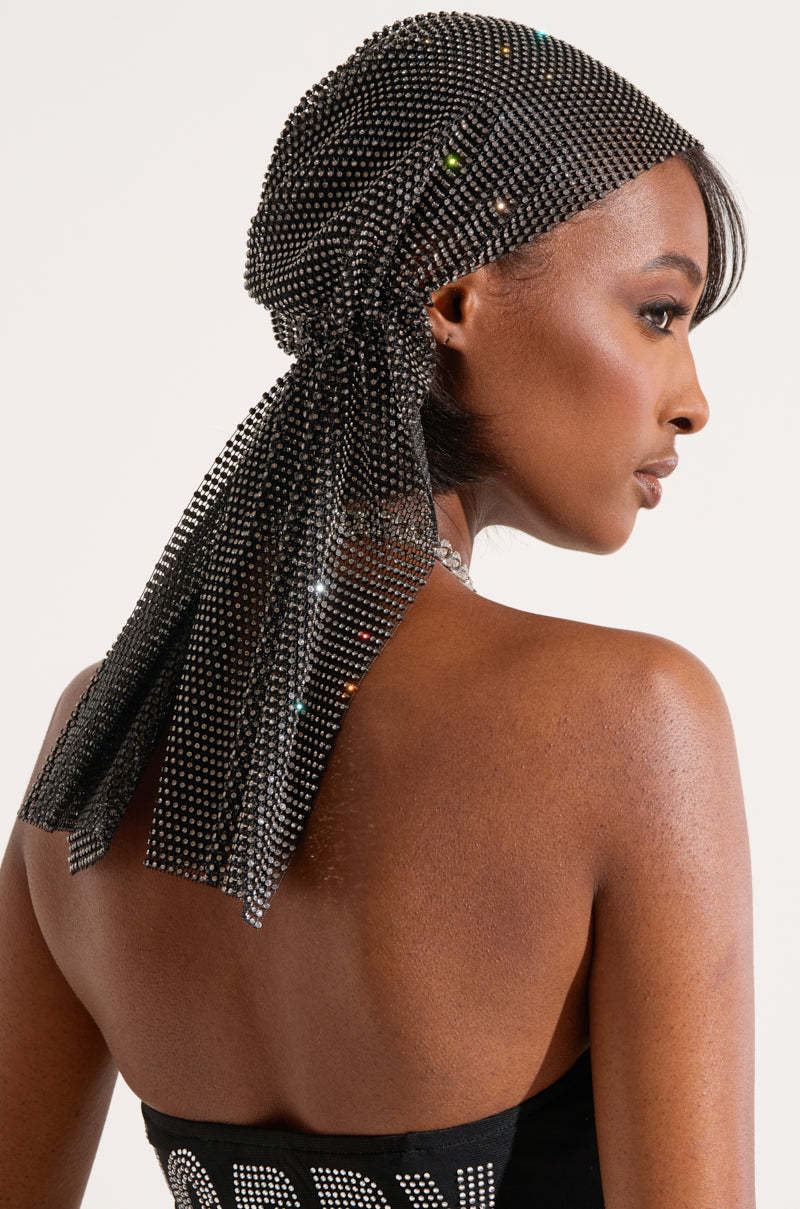 AK211003-BLACKBLACK1