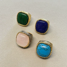 项链;耳环;耳钉