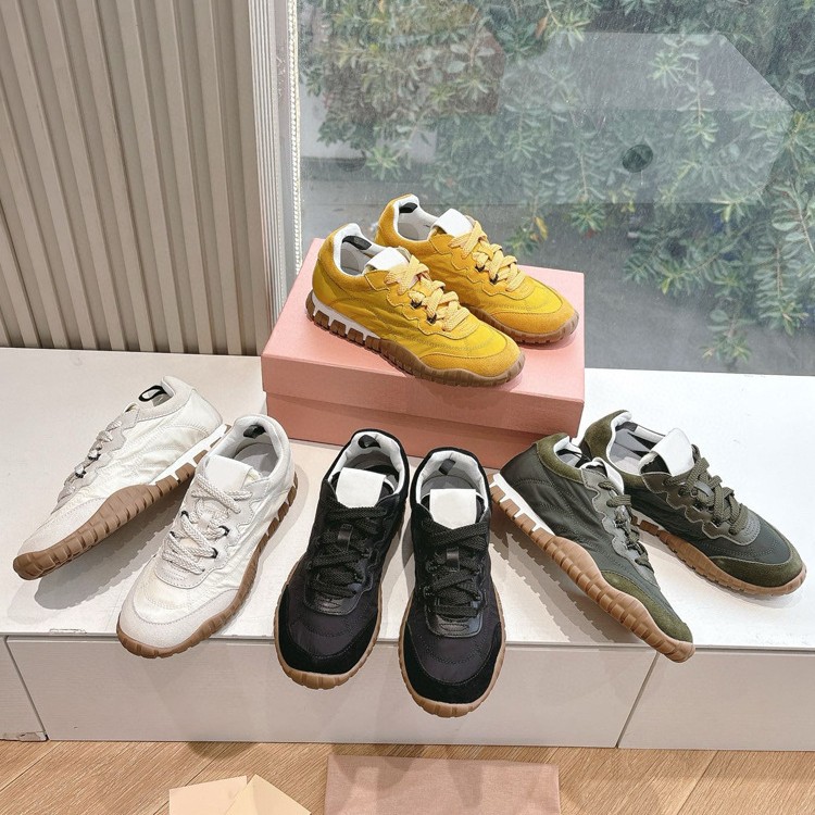 Yang Mi's Same Style Miu Miu Genuine Leather Training Shoes for Women, Versatile Casual Lace-Up Sneakers, Round-Toe Vintage Sneakers, Trendy Brand