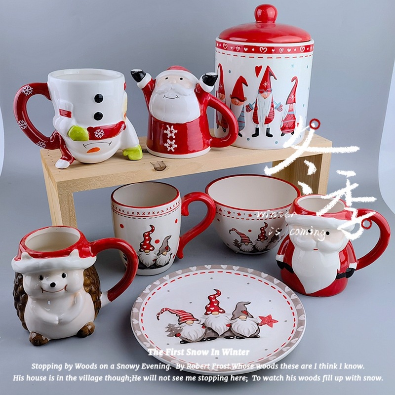Selección estricta de cerámica de tazas de Navidad encantadoras de dibujos animados muñeco de nieve tazas de Santa Claus encantadoras tazas de estudiantes frescos pequeños