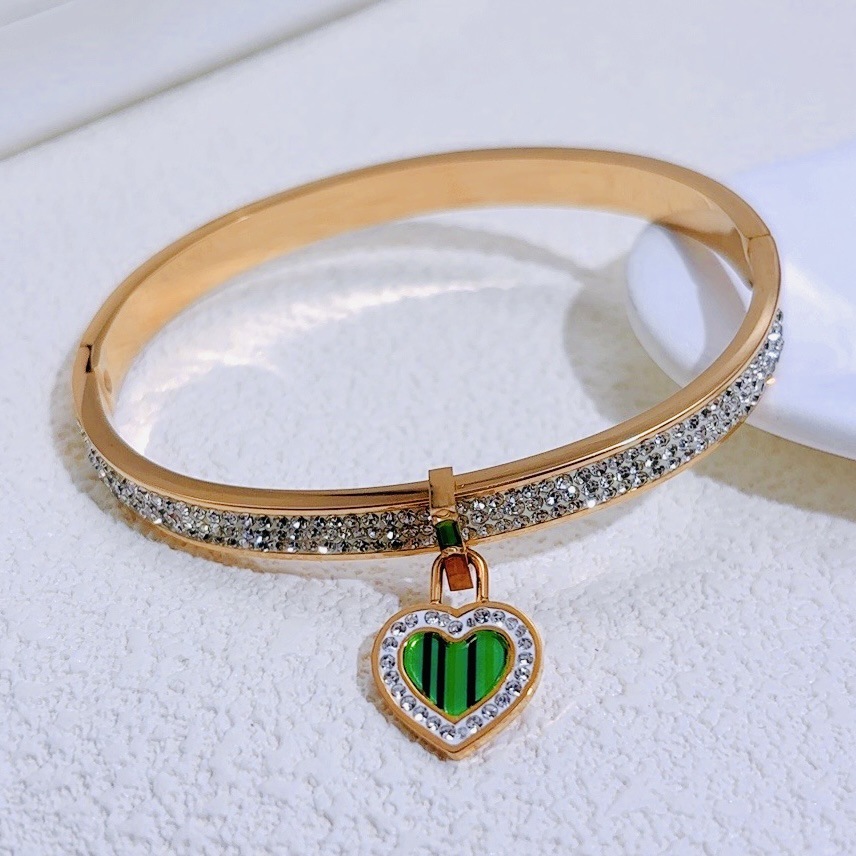 Nuevo estilo transfronterizo pulsera de diamantes de moda de acero de titanio pulsera al por mayor temperamento de lujo ligero femenino sentido de alto nivel estilo nicho