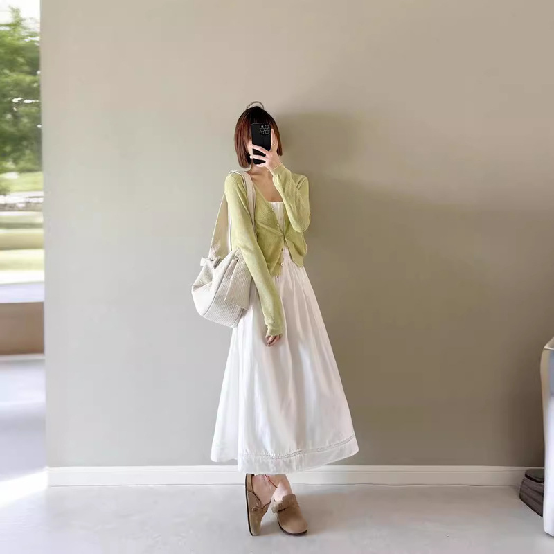 Weekend Soft and Waxy Sunscreen Casual Pure Color Loose Knitwear for Women Spring Thin V Neck Knitted Cardigan