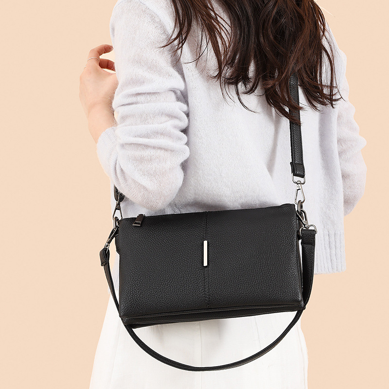 2026 Cross-Border New Genuine Leather Underarm Bag Women's Single Shoulder Crossbody Bag Top Grain Cowhide Commuter Small Square Bag Wholesale