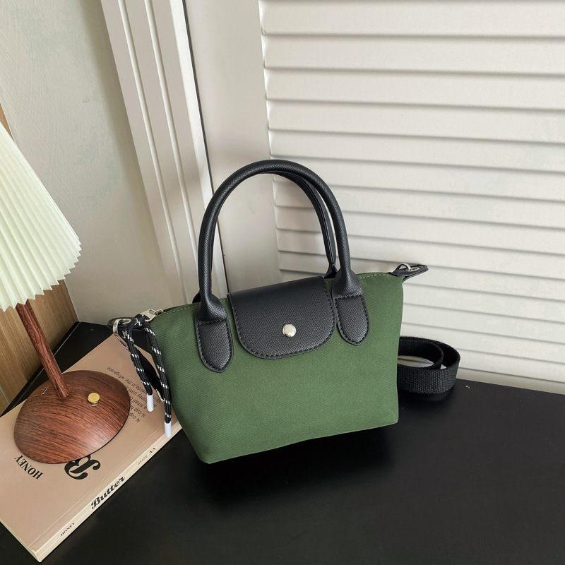 French-style, niche, high-end mini dumpling bag, 2026 new collection, lightweight and versatile shoulder bag, crossbody bag, and tote bag for commuting