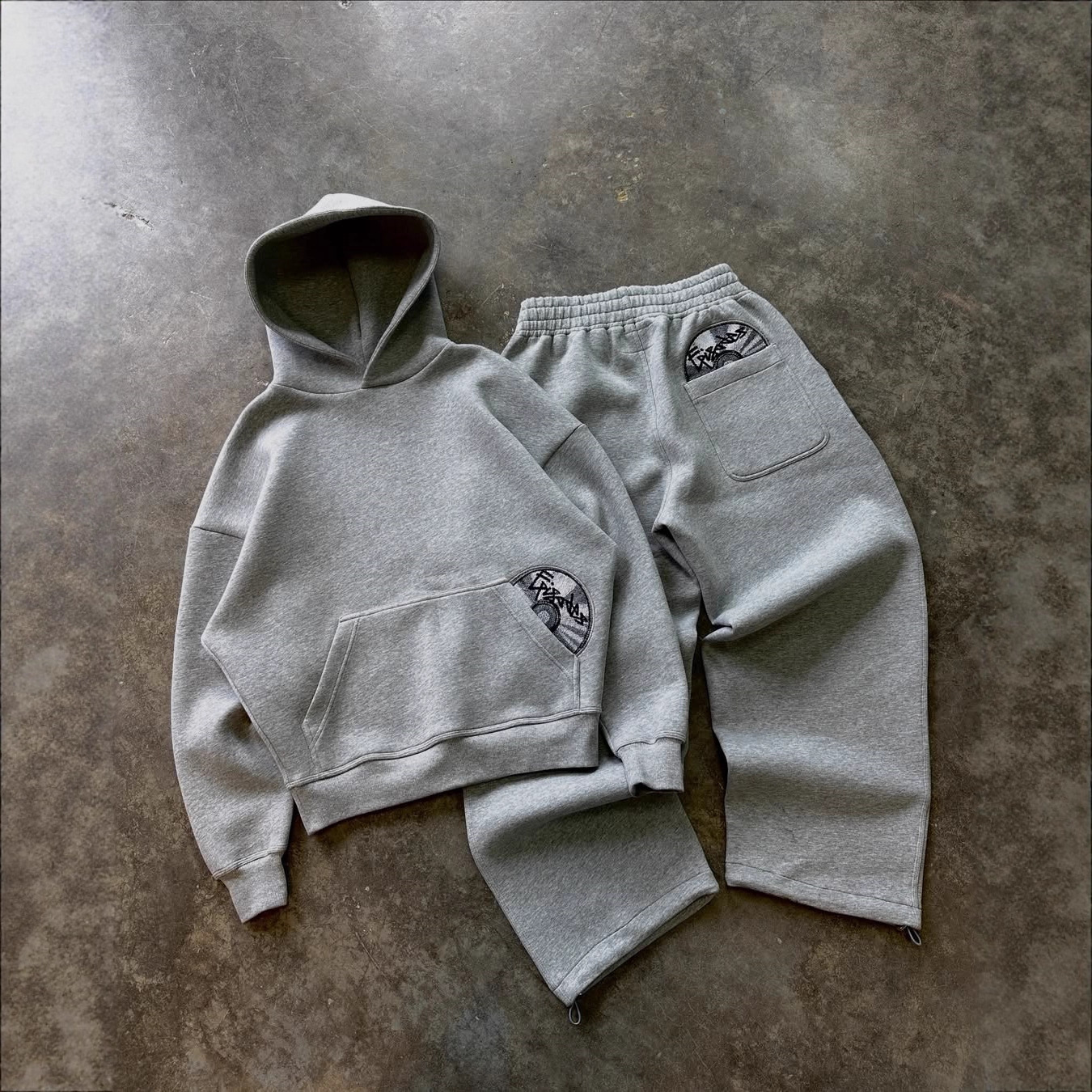 Cross-Border European and American Trendy Brand Embroidered Sweatshirt and Sweatpants for Men, New High Street Fashion Niche Design Loose Sports Pants for Export