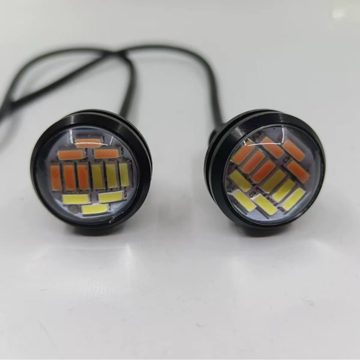 Автомобильные светодиодные огни Дневной свет 23MM Eagle Eying Eying 4014 12 огней Подсветка Белый бусины плюс желто двухцветное рулевое управление