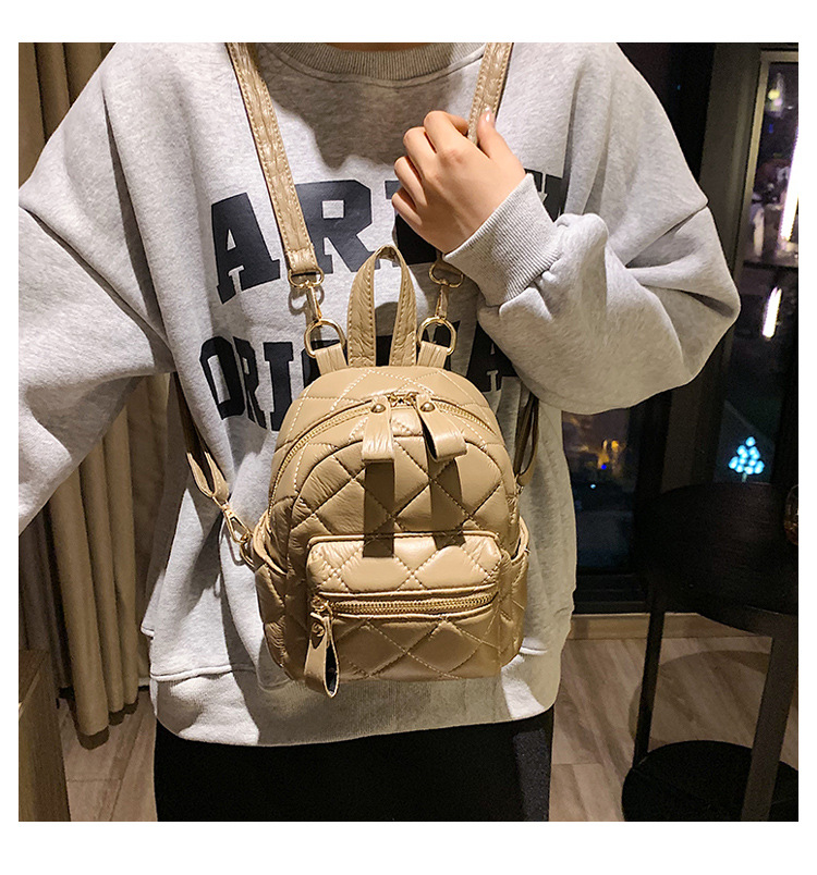 Lingge New Winter Fashion Solid Color Backpack Short-distance Travel Bag One-shoulder Hand Carry display picture 3