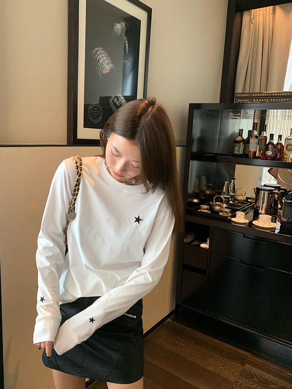 落落狷介 打底衫女秋冬2025年新款白色T恤卫衣宽松圆领上衣小个子|undefined