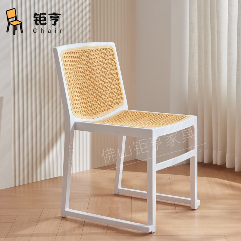 Silla de caña de plástico PP estilo nórdico silla de comedor de caña balcón al aire libre silla de plástico respaldo