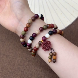 手链;挂饰挂件;戒指