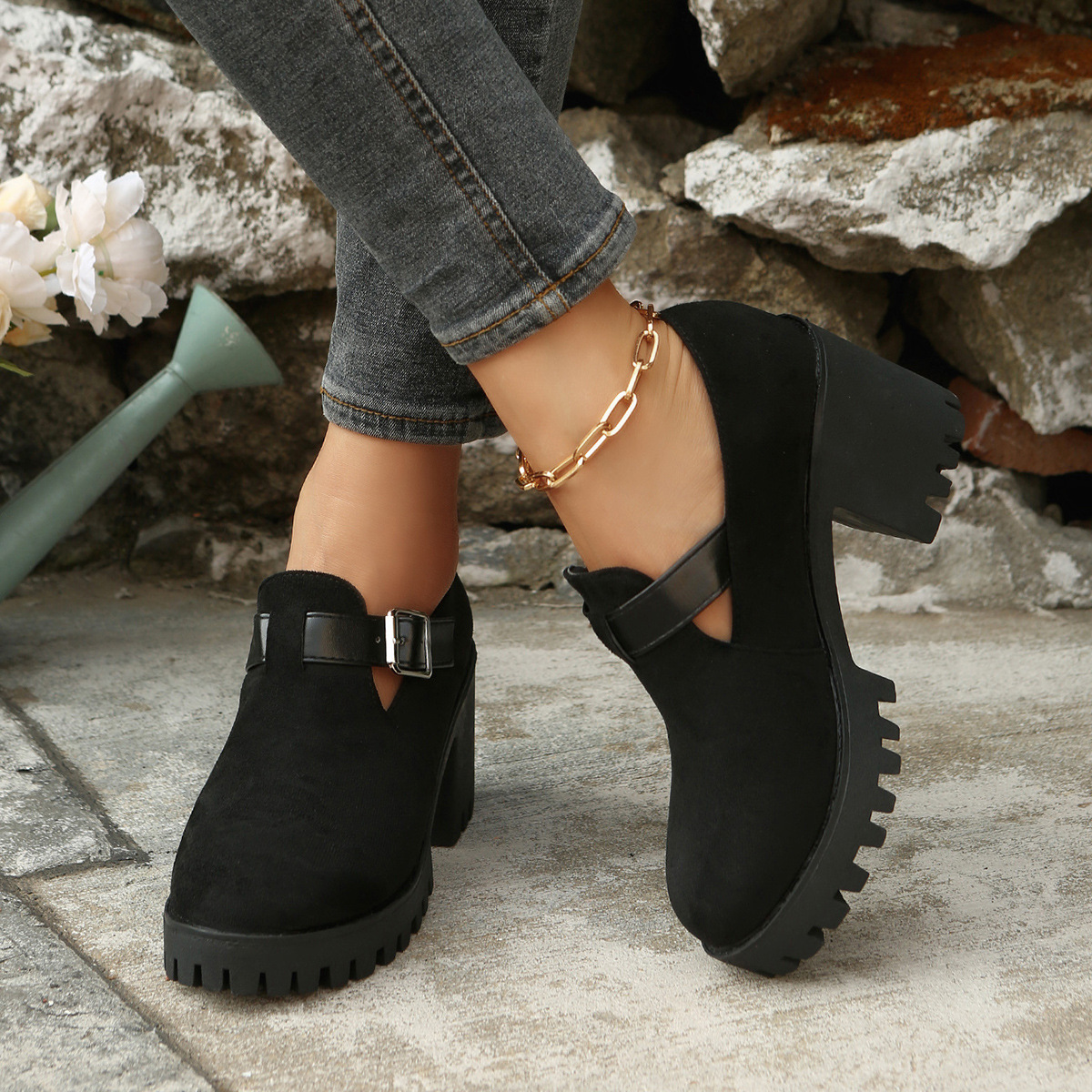 Damen-Pumps mit Blockabsatz, dicker Sohle, Wildleder, runder Zehenpartie und Schnalle, Übergröße, neuer Herbst-Style_voghion.com