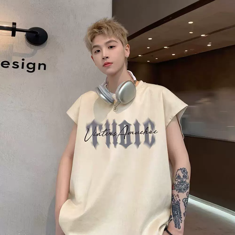 2024 Новый летний молодежный тренд гонконгского стиля без рукавов с короткими рукавами популярный простой дикий жилет плечо 2024