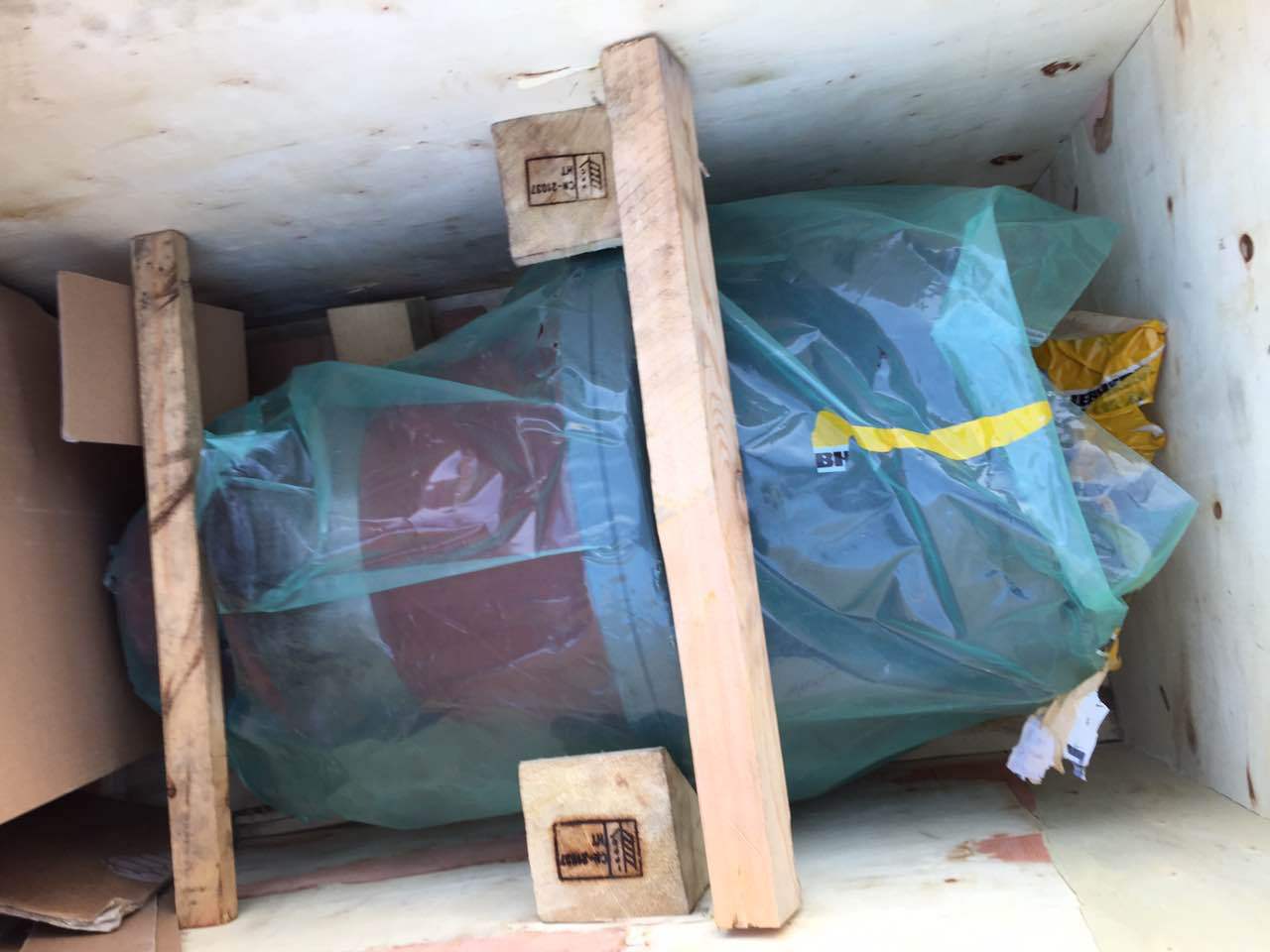 PR724利勃海尔推土机行走马达总成-利勃海尔推土机配件