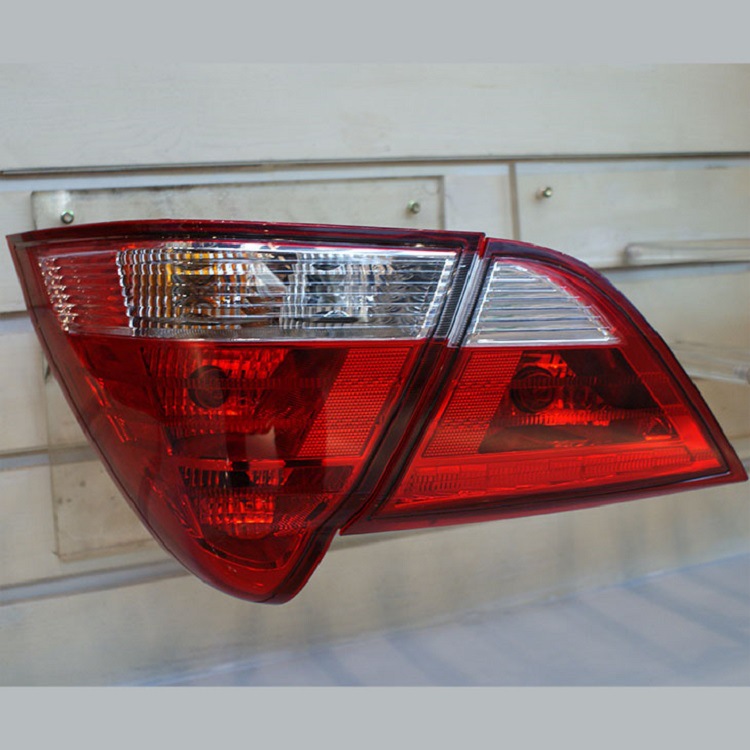 高品质高精度车灯模具    广汽汽车前大灯模具  尾灯注塑模具制造