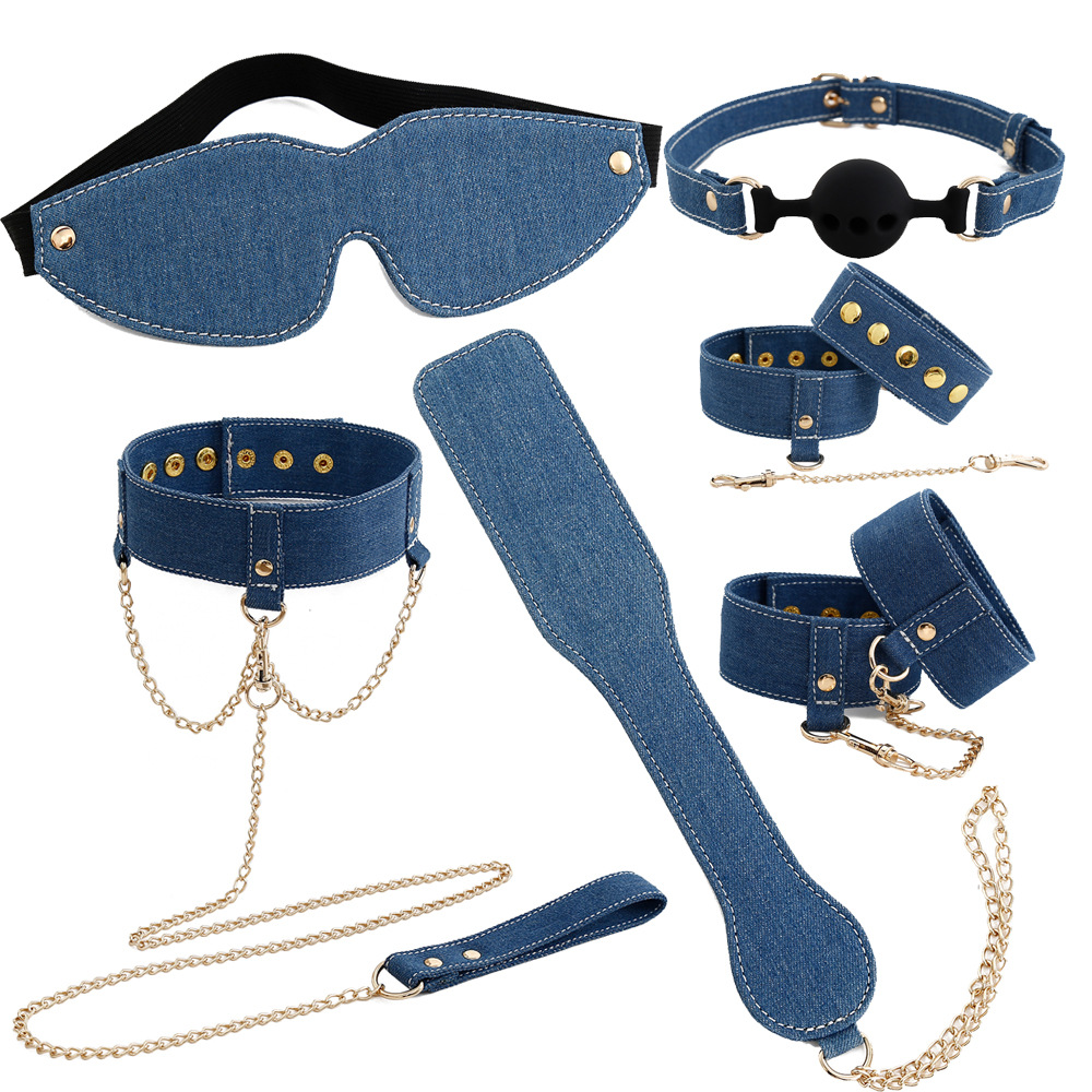 2023 juguetes sexuales juguetes para adultos Denim esposas tobillera boca de silicona enchufe bola cuello cubierta cadena perro raqueta mano traje