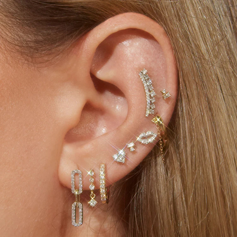 Brand fashionable elegant trend retro earrings with zircon