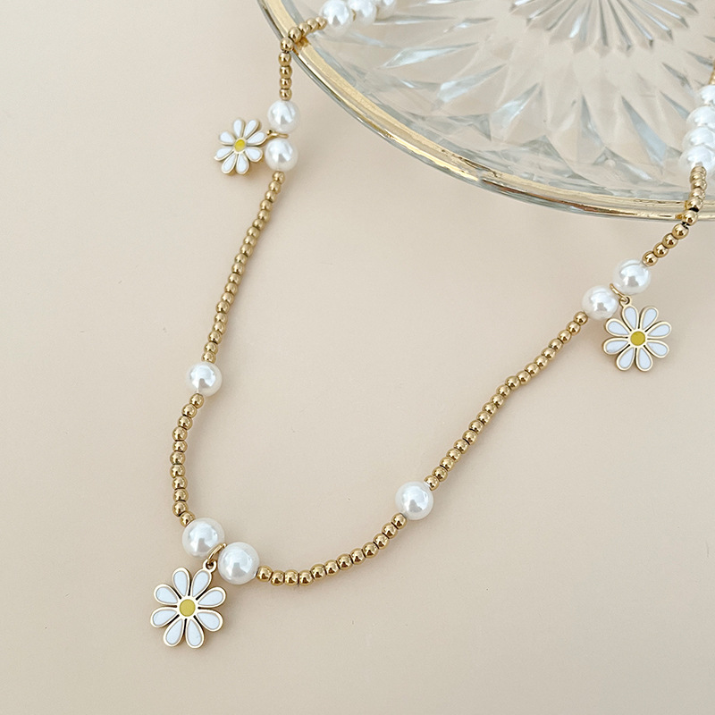 Sweet Daisy Titanium Steel Plating Artificial Pearls Necklace