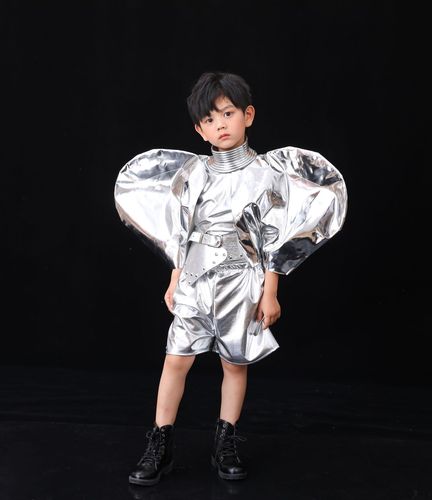 Private catwalk shows silver future technology outfits for boys kids model show catwalk shows the feeling of locomotive tide models yuan universe costumes