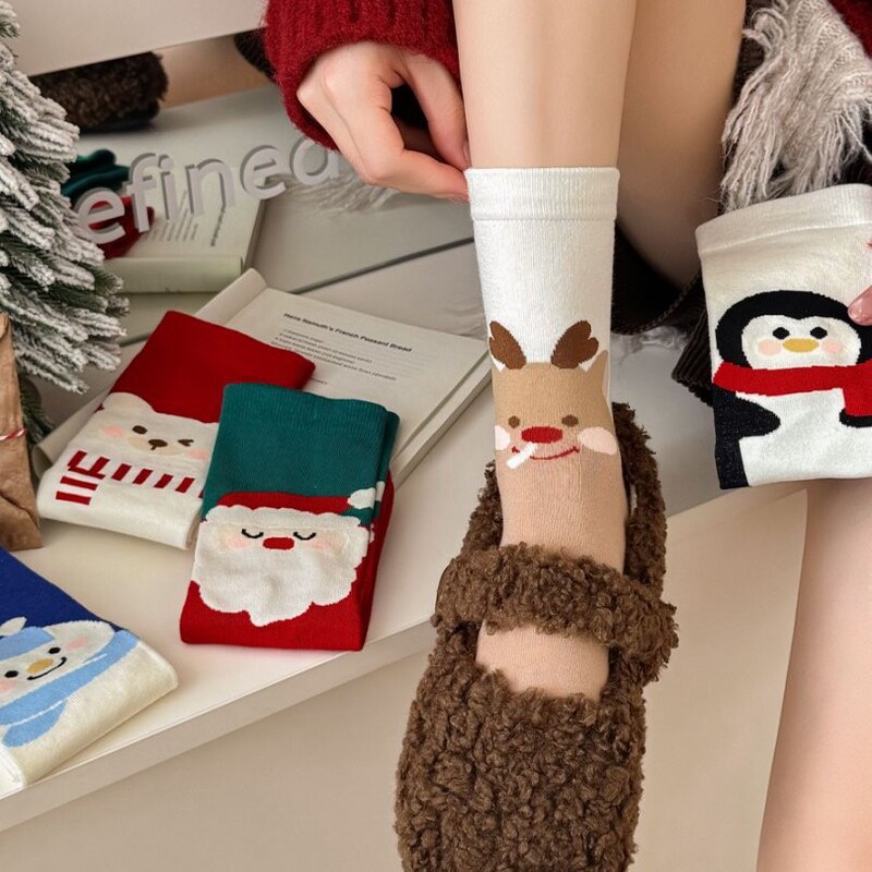 Autumn and Winter Socks Santa Claus Cotton Socks Festive Atmosphere Comfortable Breathable Casual Socks Women's Mid-Calf Cartoon Socks