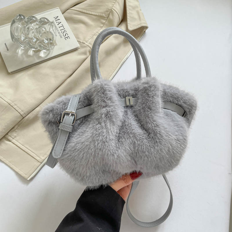 Bolso Tipo Balde de Peluche con Cierre Magnético para Uso Diario