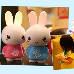 火のウサギの物語機の早教機の子供の歌のプレーヤーの子供の音楽のおもちゃの薫は益智の物語機を聞きます。
