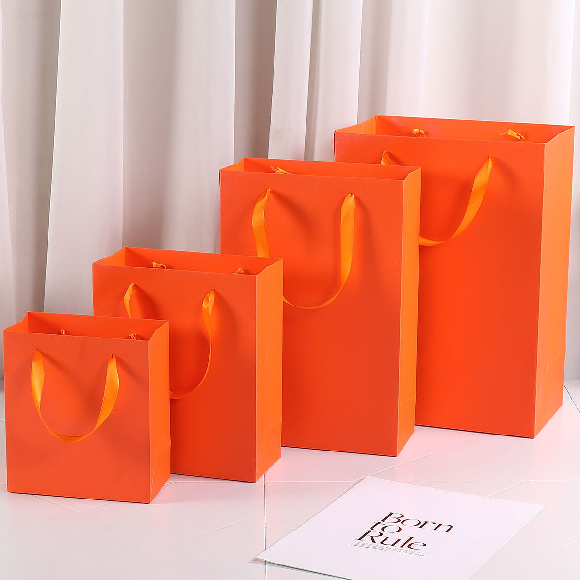 Black, red, blue, orange shoulder bags, gift bags, toy shopping bags, cosmetic and clothing packaging bags, wholesale