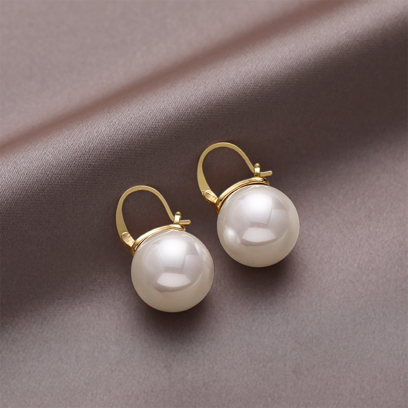 retro inlaid pearl earrings fashion alloy ear buckle ear jewelrypicture1