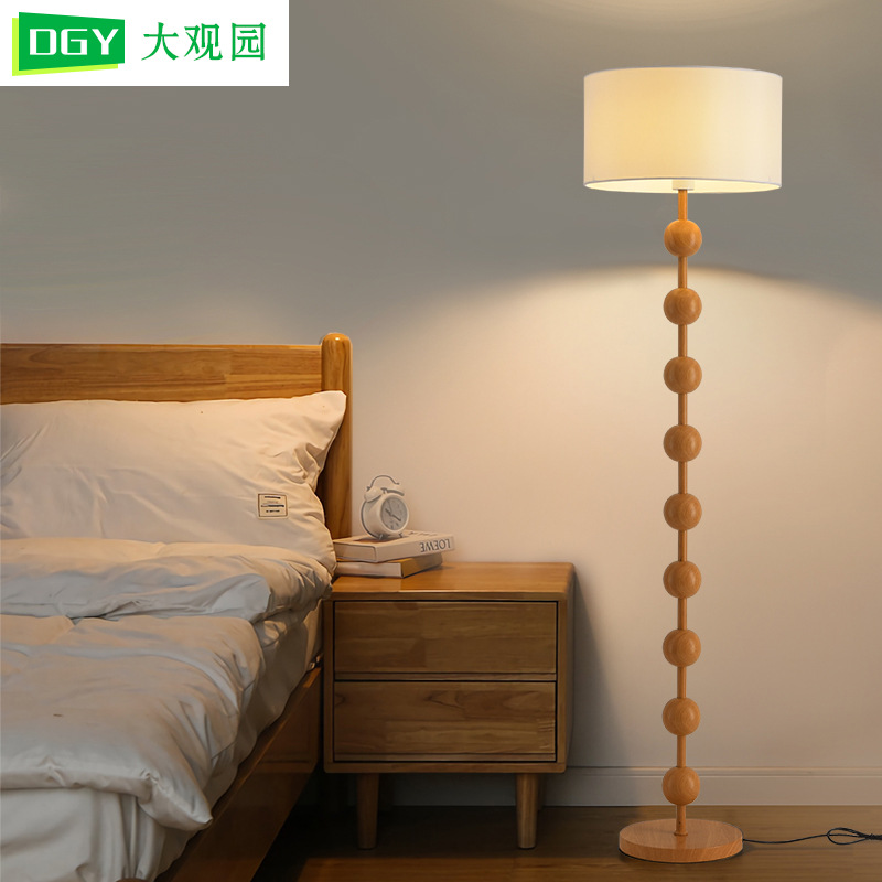 Lámpara de pie estilo medieval color nogal para la sala de estar, luz ambiental de alta calidad junto al sofá, lámpara de noche retro para dormitorio L138