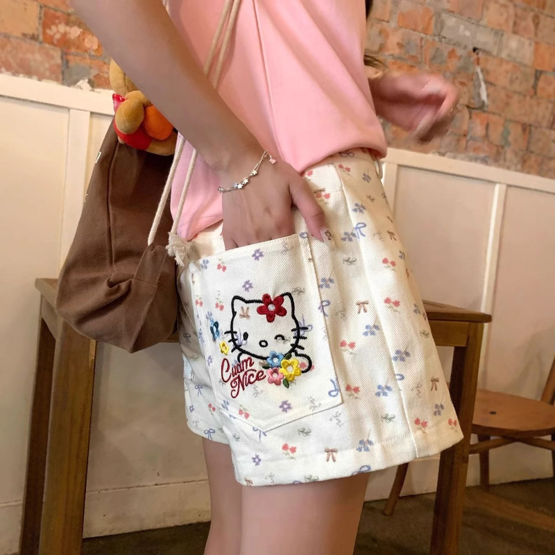 High-Waisted Denim Shorts for Women in Summer, Cute and Sweet Design for Small People, Versatile and Slimming, American-Style Wide-Leg Hot Pants High-Waisted Denim Shorts for Women in Summer, Cute and Sweet Design for Small People, Versatile and Slimming, American-Style Wide-Leg Hot Pants