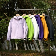 【隆家平替】アウトドア登山徒歩女性防風防止軽量カラーソフトシェル突撃服フード付きコート