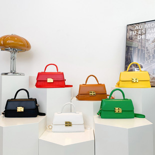 �r��Ů���������ɫ���s���|�L�μ��б��С������ʯ�^�y������