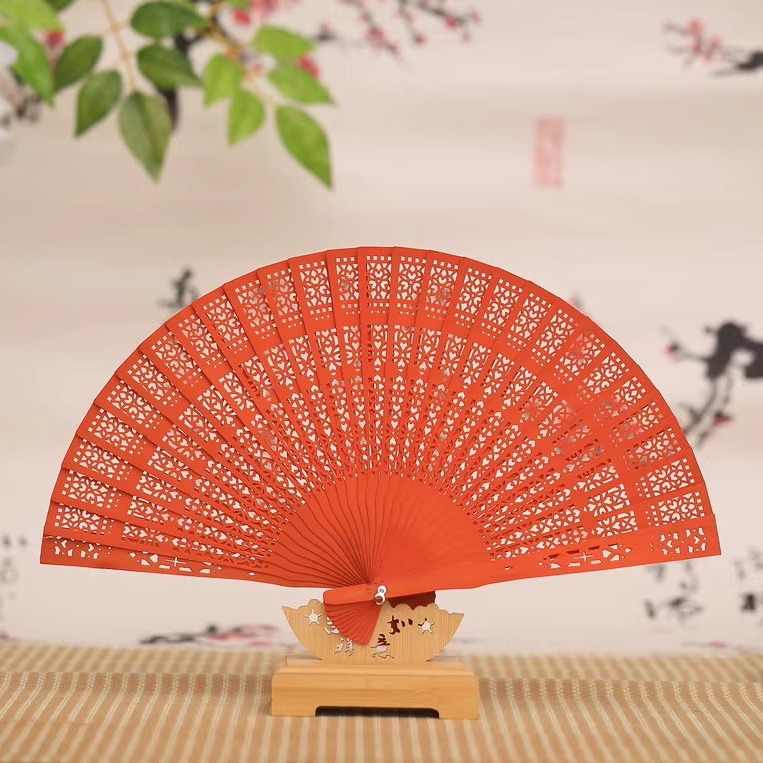 Fan de mordida ventilador plegable ventilador de madera hueco de estilo chino adornamiento de boda ventilador DIY ventilador de regalo