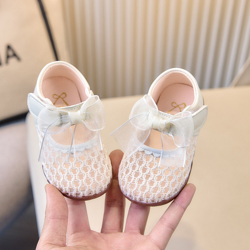 Primavera y verano bebés lindos zapatos de princesa pequeña suela suave zapatos para bebés coreanos arco zapatos de niñas malla transpirable