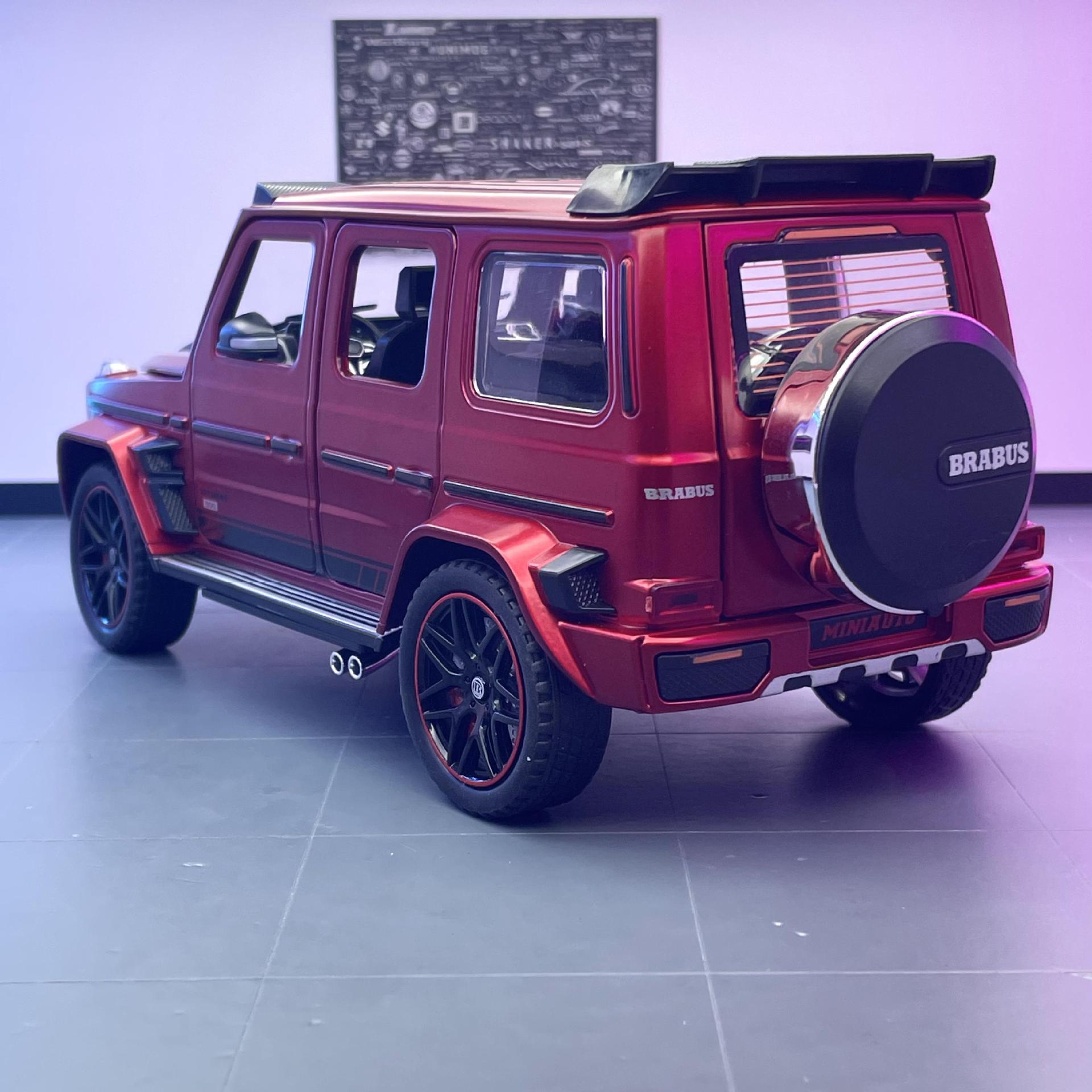 Jianyuan aleación coche modelo 1:24 Babos G800 vehículo todoterreno Tire hacia atrás sonido y luz juguete grande G modelo de coche adornos