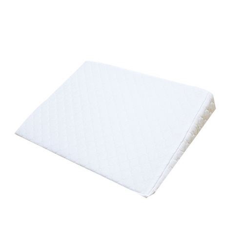 Baby anti-spitting pillow triangle slope pad feeding slope pillow memory foam baby pillow cross-border anti-spill milk spine protection